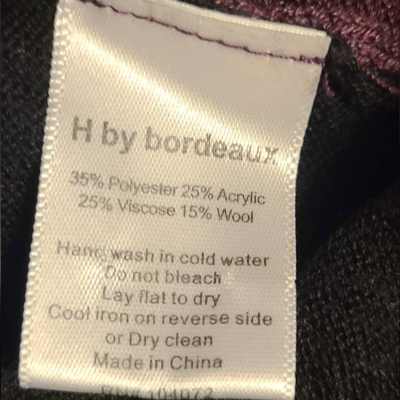 Womens Maroon & Black Size Medium Sweater - Picture 6 of 7